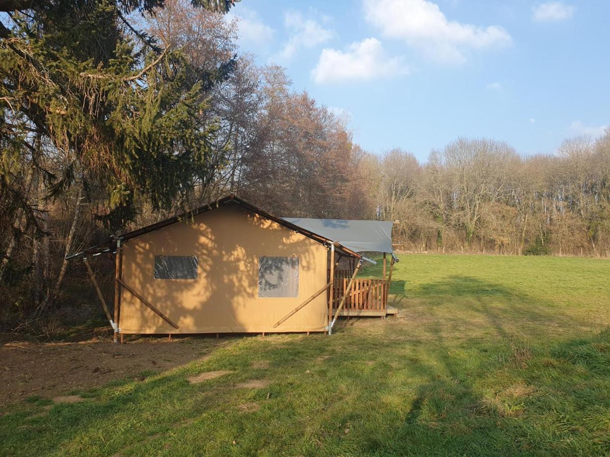 Luxury Safari Tents At Moulin Du Pommier Glamping & Camping Saulgond Luaran gambar