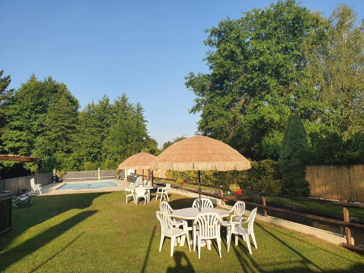 Luxury Safari Tents At Moulin Du Pommier Glamping & Camping Saulgond Luaran gambar