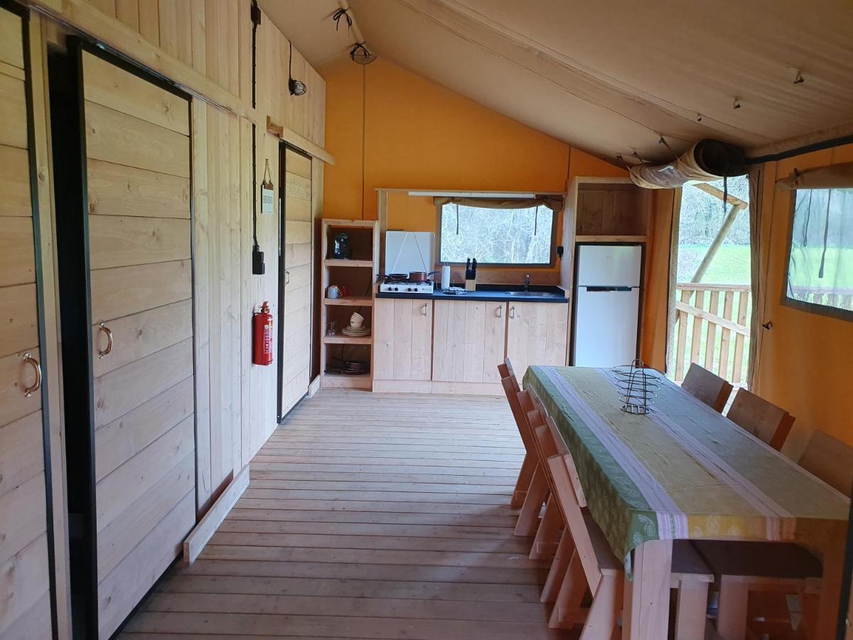 Luxury Safari Tents At Moulin Du Pommier Glamping & Camping Saulgond Luaran gambar