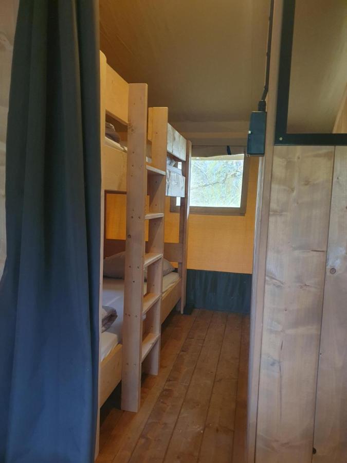 Luxury Safari Tents At Moulin Du Pommier Glamping & Camping Saulgond Luaran gambar