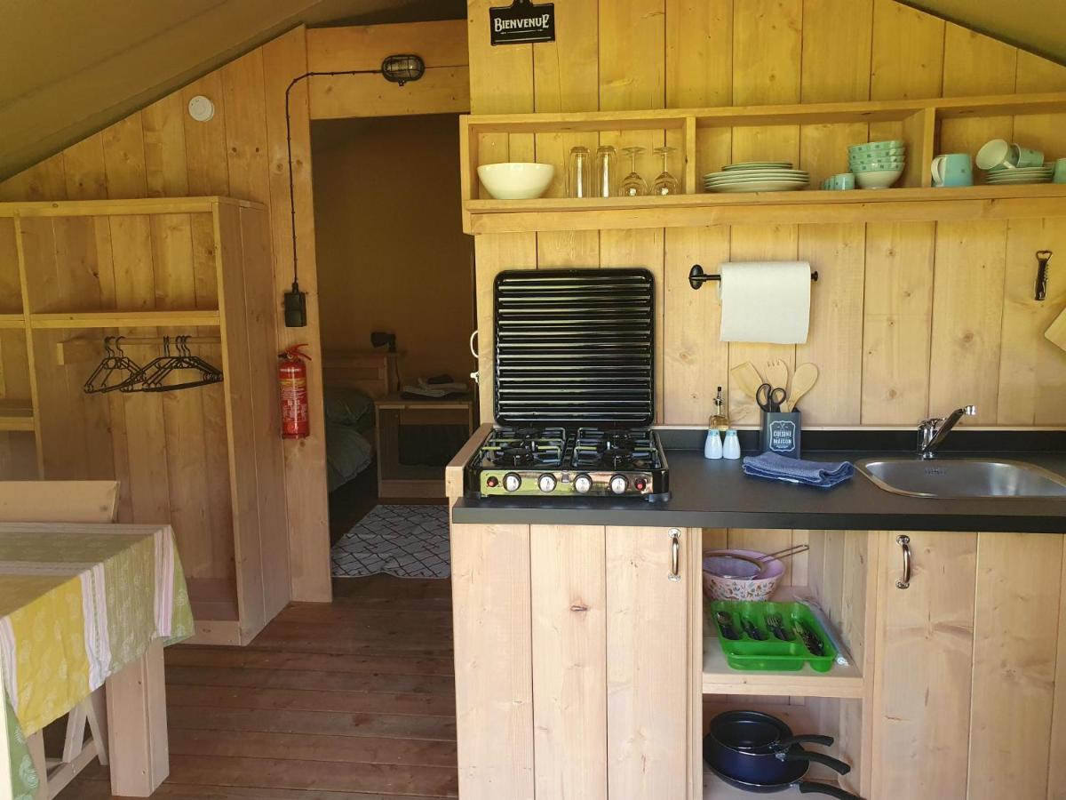 Luxury Safari Tents At Moulin Du Pommier Glamping & Camping Saulgond Luaran gambar