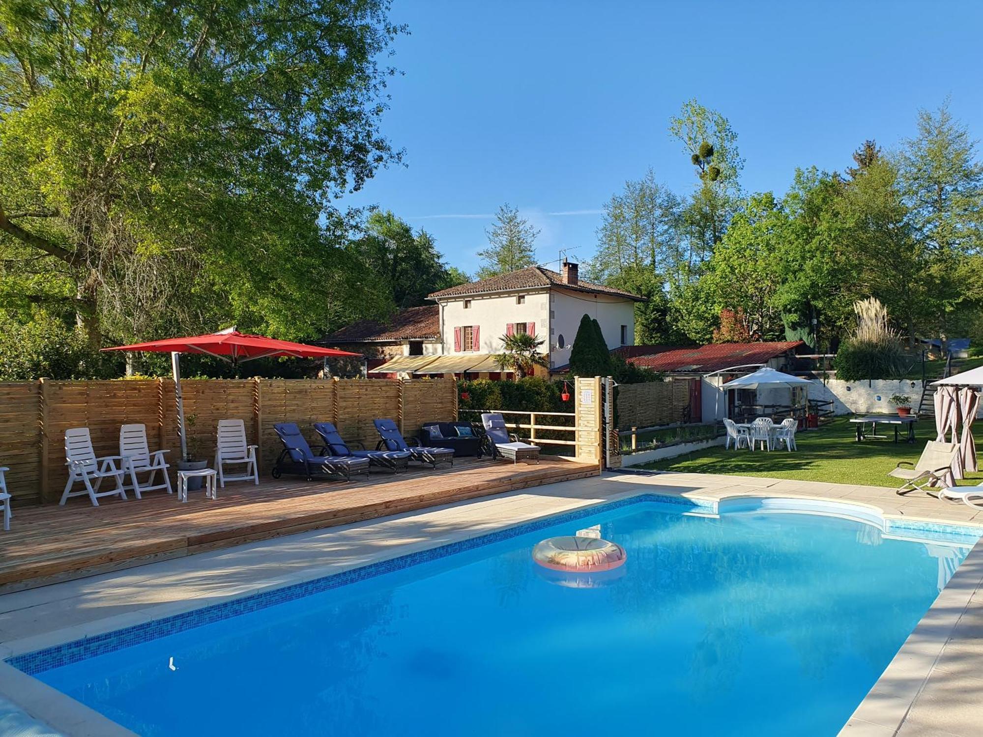 Luxury Safari Tents At Moulin Du Pommier Glamping & Camping Saulgond Luaran gambar